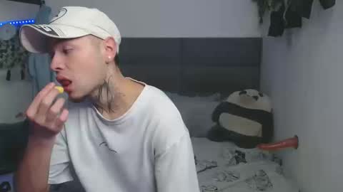 marcelo_m1lk online show from October 16, 5:52 am