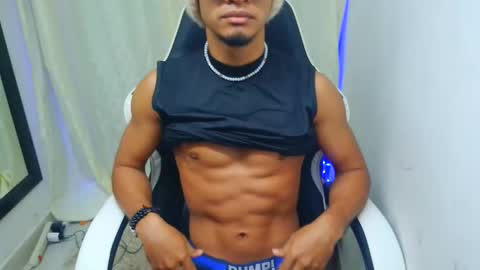 Snapshot of marcelobigblack chatting on November 21, 11:20 am marcelobigblack online show from November 21, 11:20 am