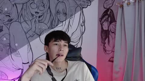 marco_777_ online show from April 22, 7:04 pm