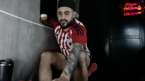 marco_aure online show from May 11, 1:11 am
