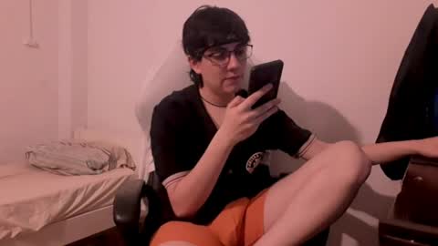 Snapshot of marcoslabel chatting on April 18, 5:33 am Marcos Label online show from April 18, 5:33 am
