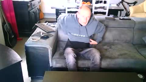 Snapshot of marcus48741 chatting on March 28, 9:20 am marcus48741 online show from March 28, 9:20 am