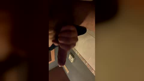 Snapshot of marcus762220 chatting on February 22, 6:02 am marcus762220 online show from February 22, 6:02 am