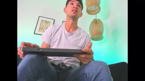 marcus_fire online show from February 11, 7:33 am