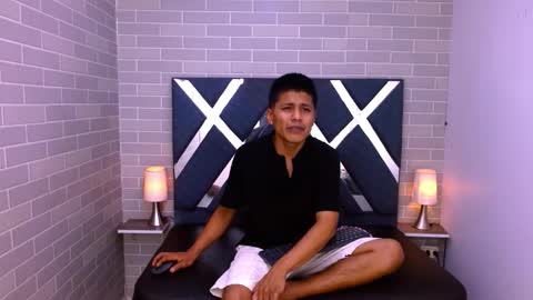 marcus hans online show from November 26, 7:04 pm