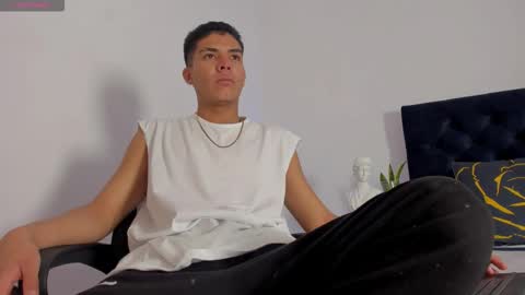 marcus_moreno online show from November 22, 7:24 pm