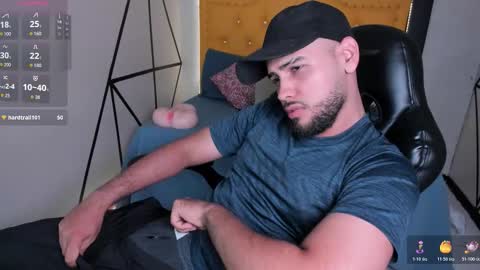 Snapshot of marcus_soler chatting on February 20, 1:33 pm marcus_soler online show from February 20, 1:33 pm