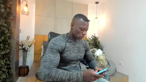 Marcusssss online show from April 7, 11:43 am