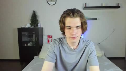 Marcus Jones online show from December 14, 10:50 pm