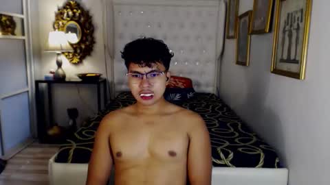 Snapshot of marcusmason1 chatting on December 16, 7:13 am marcusmason1 online show from December 16, 7:13 am