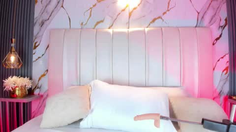 Snapshot of marelynsummer chatting on February 24, 5:22 pm Marelyn online show from February 24, 5:22 pm