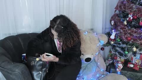 marfilastrom online show from December 4, 11:08 am