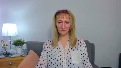 Snapshot of margaretmature chatting on March 10, 7:40 pm margaretmature online show from March 10, 7:40 pm