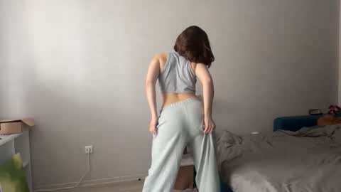 Alex and Jane online show from April 18, 7:01 am