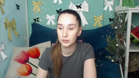 Snapshot of margarettii chatting on February 17, 5:47 am margarettii online show from February 17, 5:47 am