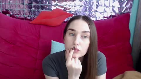 Snapshot of margarettii chatting on February 20, 12:15 pm margarettii online show from February 20, 12:15 pm