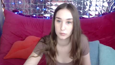 Snapshot of margarettii chatting on March 1, 5:52 am margarettii online show from March 1, 5:52 am