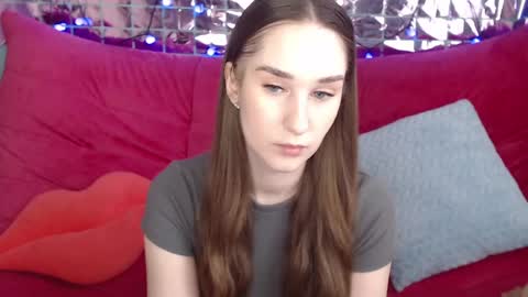 Snapshot of margarettii chatting on March 3, 5:42 am margarettii online show from March 3, 5:42 am