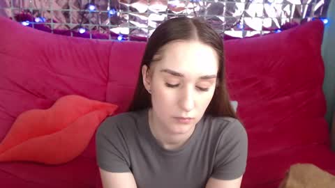 Snapshot of margarettii chatting on March 3, 9:22 am margarettii online show from March 3, 9:22 am