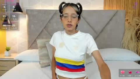 Snapshot of marge_lasander chatting on June 12, 7:02 pm Aitana online show from June 12, 7:02 pm