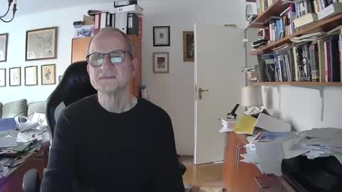 Snapshot of marginalie chatting on January 11, 10:29 am marginalie online show from January 11, 10:29 am