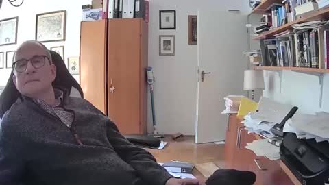 Snapshot of marginalie chatting on January 19, 9:44 am marginalie online show from January 19, 9:44 am