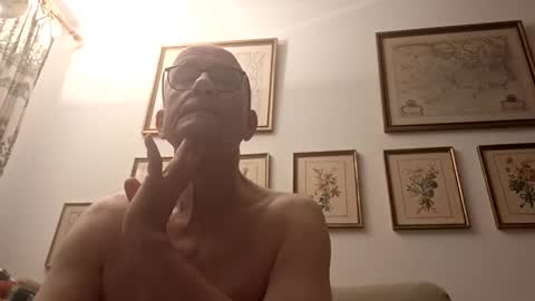 Snapshot of marginalie chatting on November 2, 7:22 am marginalie online show from November 2, 7:22 am