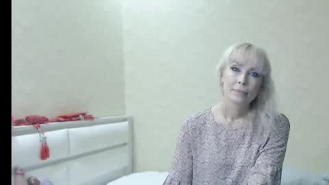 margo_supermilf888 online show from January 17, 1:27 pm