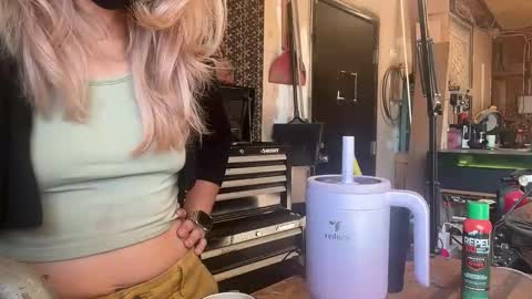 Elle online show from November 4, 2:49 pm