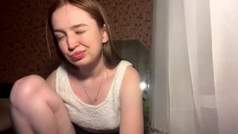 Chloe online show from March 22, 8:23 pm