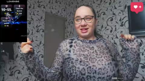 Snapshot of margosweet777 chatting on November 9, 9:07 am margosweet777 online show from November 9, 9:07 am