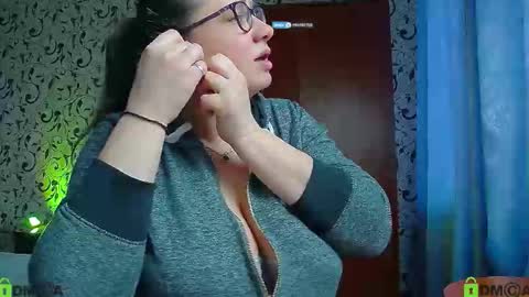 Snapshot of margosweet777 chatting on November 25, 11:10 am margosweet777 online show from November 25, 11:10 am