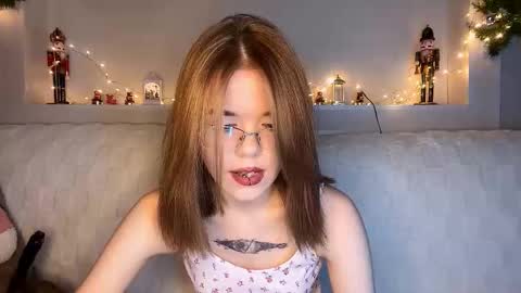 Lina online show from January 7, 9:06 pm