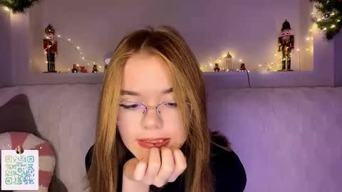 Lina online show from January 8, 9:06 pm