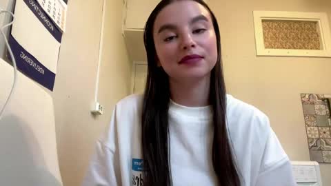 Snapshot of marguritegwartney chatting on May 19, 2:45 pm Molly online show from May 19, 2:45 pm