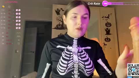 Snapshot of maria_bowie chatting on October 31, 7:53 am Maria online show from October 31, 7:53 am