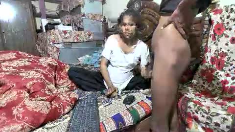 Snapshot of maria_khan803 chatting on February 16, 12:51 am maria_khan803 online show from February 16, 12:51 am