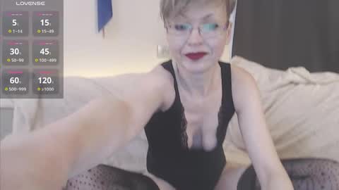 Mari online show from April 11, 11:36 am