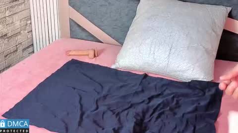 maria_twenty online show from November 4, 11:20 am