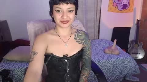 Snapshot of mariaajuana_ chatting on July 28, 4:41 am mariaajuana_ online show from July 28, 4:41 am