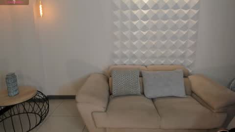 Snapshot of mariaherrera_ chatting on October 15, 8:53 pm MARIA HERRERA online show from October 15, 8:53 pm