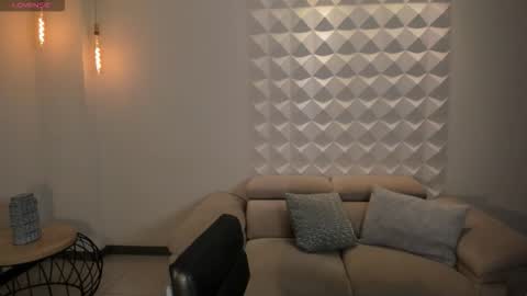 Snapshot of mariaherrera_ chatting on October 19, 5:13 pm MARIA HERRERA online show from October 19, 5:13 pm