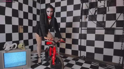 Snapshot of mariaherrera_ chatting on October 24, 10:17 pm MARIA HERRERA online show from October 24, 10:17 pm