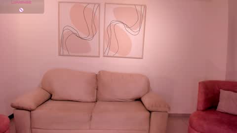 Snapshot of mariaherrera_ chatting on November 28, 12:46 am MARIA HERRERA online show from November 28, 12:46 am