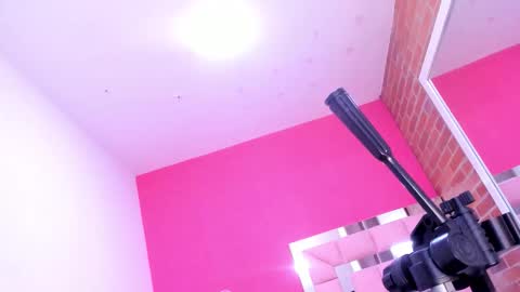 Mariam online show from December 4, 2:48 pm