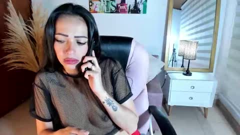 Snapshot of mariam_lopez__ chatting on November 1, 7:27 pm Mariam online show from November 1, 7:27 pm