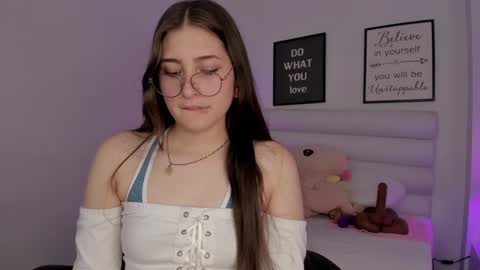 Mariam online show from December 22, 1:45 am