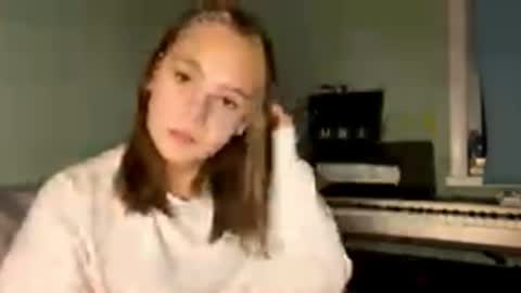 Snapshot of mariamcleverley chatting on September 21, 5:47 pm Mia online show from September 21, 5:47 pm