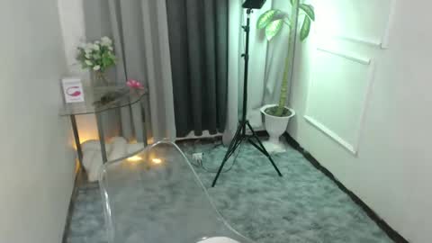 Snapshot of mariamercedesxxx chatting on February 9, 3:56 pm maria online show from February 9, 3:56 pm