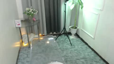 Snapshot of mariamercedesxxx chatting on March 1, 7:19 am maria online show from March 1, 7:19 am